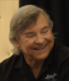 https://upload.wikimedia.org/wikipedia/commons/thumb/b/be/Frank_Welker.png/100px-Frank_Welker.png